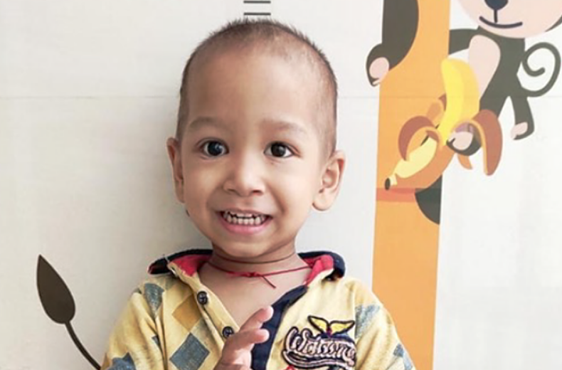 Konark is 3 years old and comes from Gonda in Uttar Pradesh. He suffered from Retinoblastoma and underwent treatment at Mumbai.